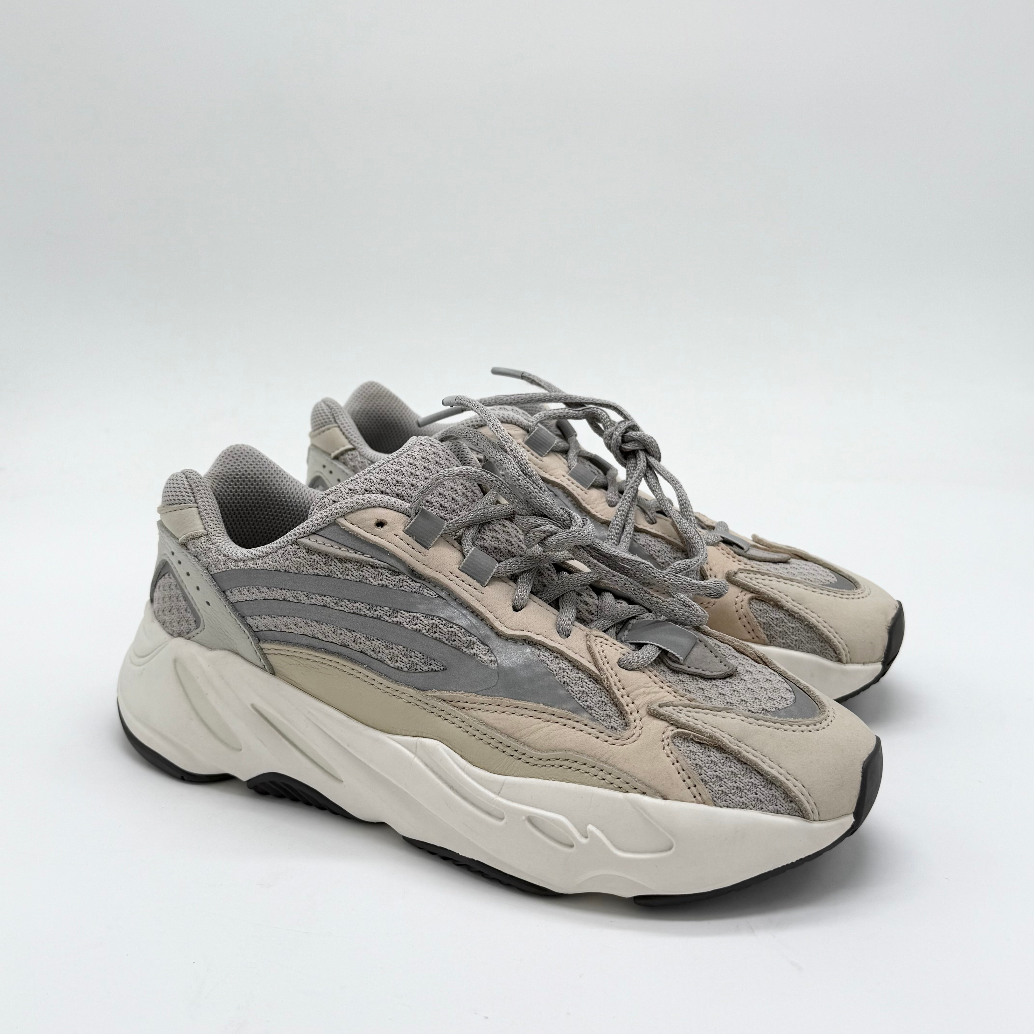 Adidas Yeezy 700 V2 Cream EU 40 2/3