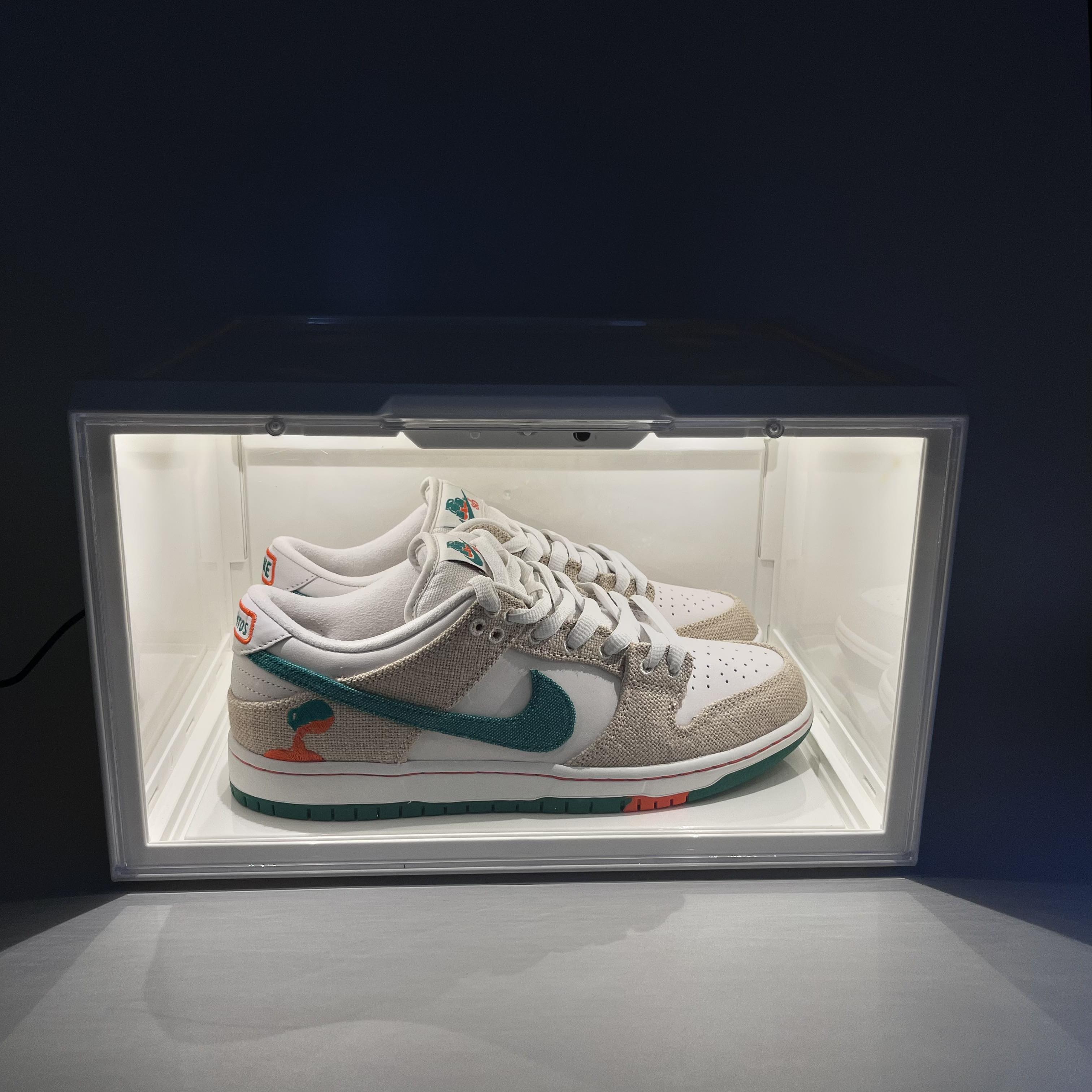 LED Sneakerbox - sound controlled