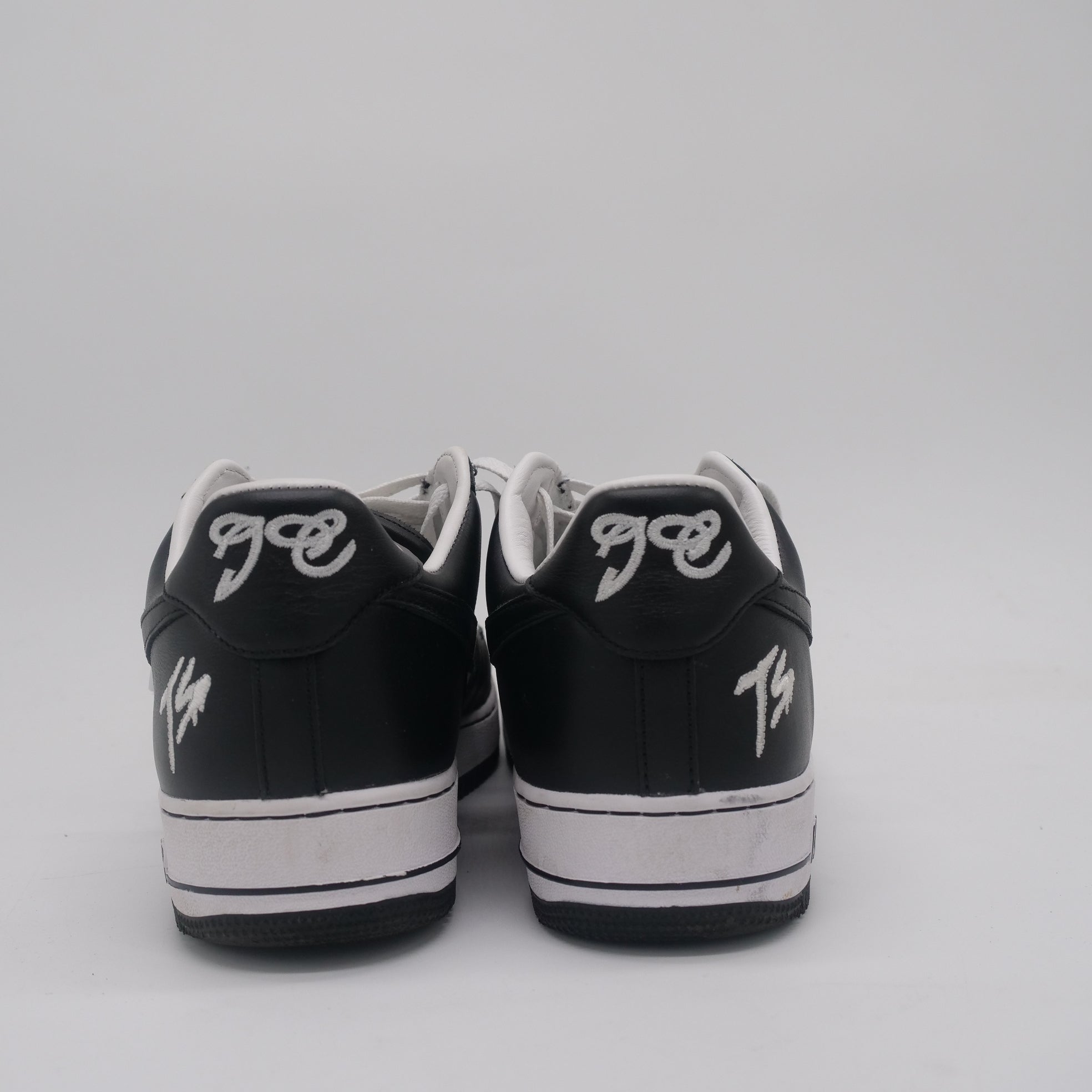 Nike Air Force 1 Terror Squad Blackout - EU 45 1/2