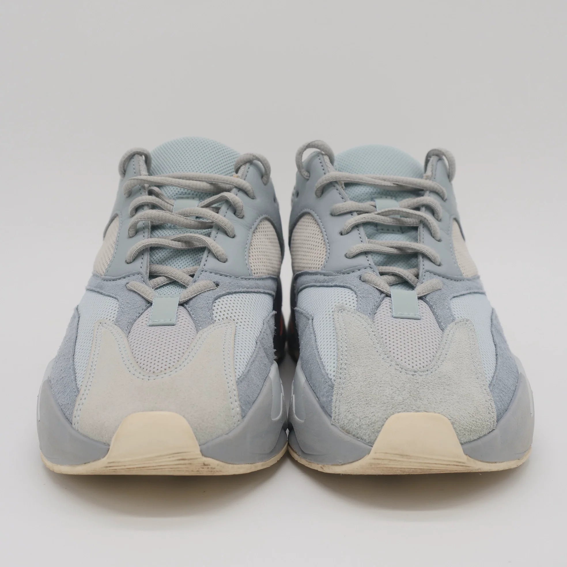 Yeezy Boost 700 Inertia - EU 42