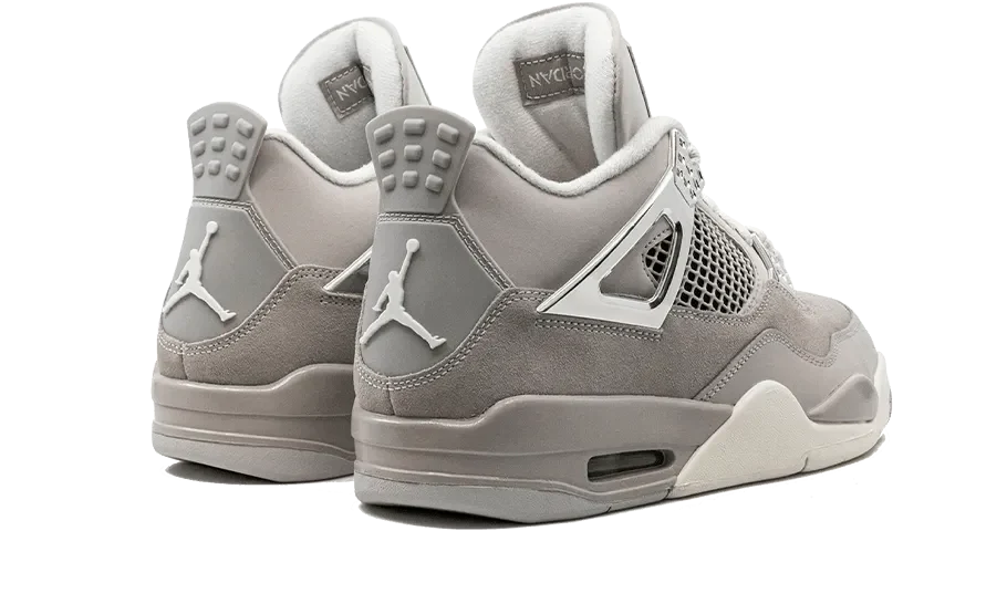 Nike Air Jordan 4 Retro Frozen Moments